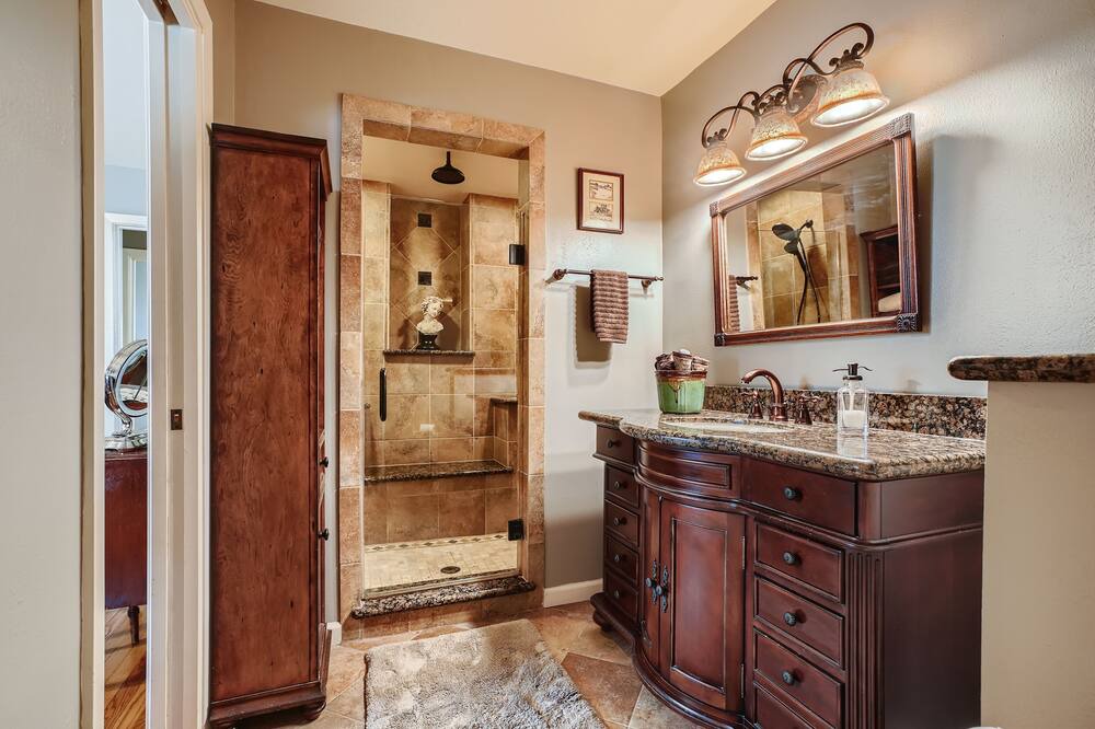 Photo of Bathroom in Memorial City