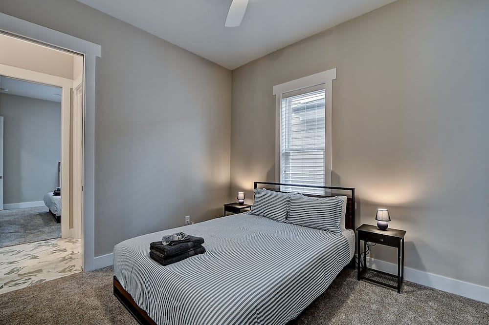 Photo of Bedroom in Holy Cross