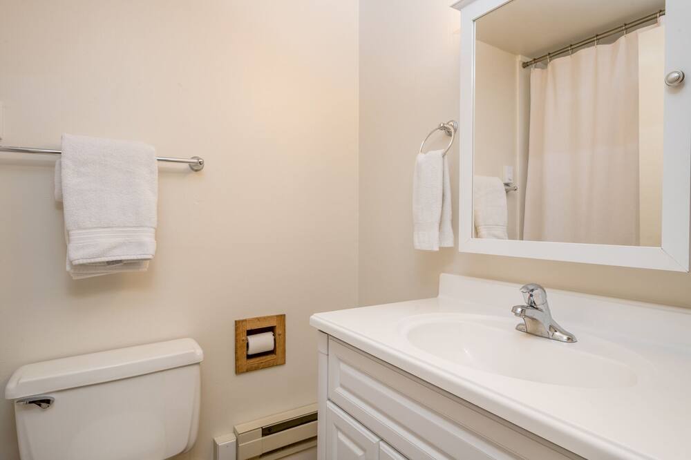 Photo of Bathroom in Warm Springs