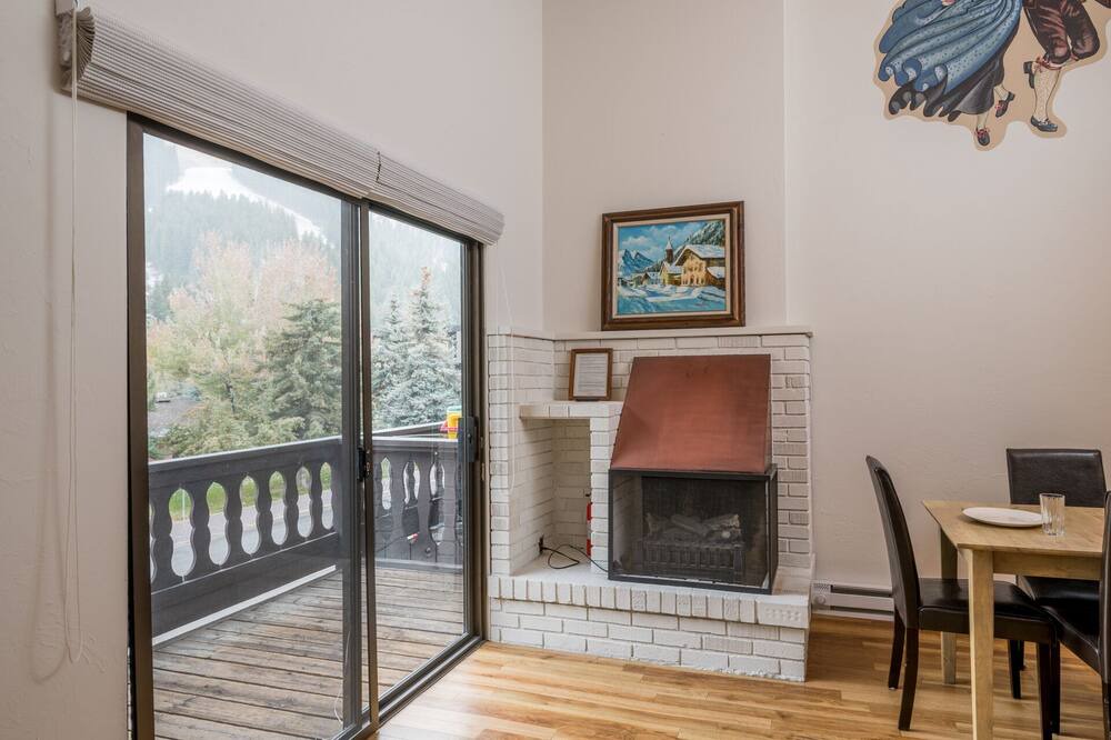 Photo of Patio Balcony in Warm Springs
