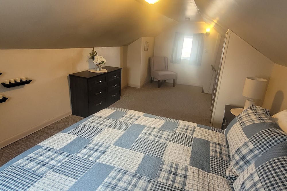 Photo of Bedroom in Lewistown