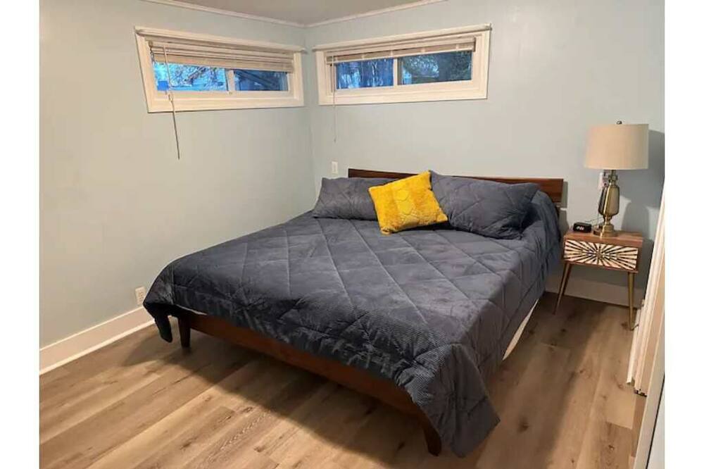 Photo of Bedroom in Livonia