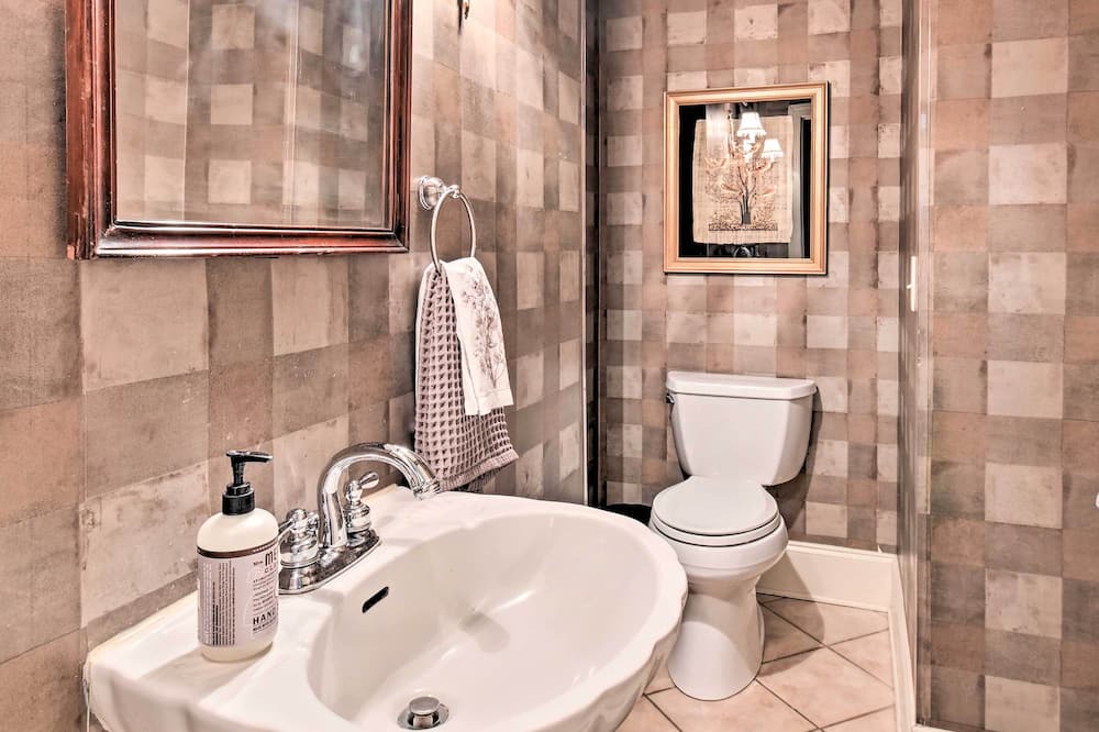 Photo of Bathroom in Cheraw