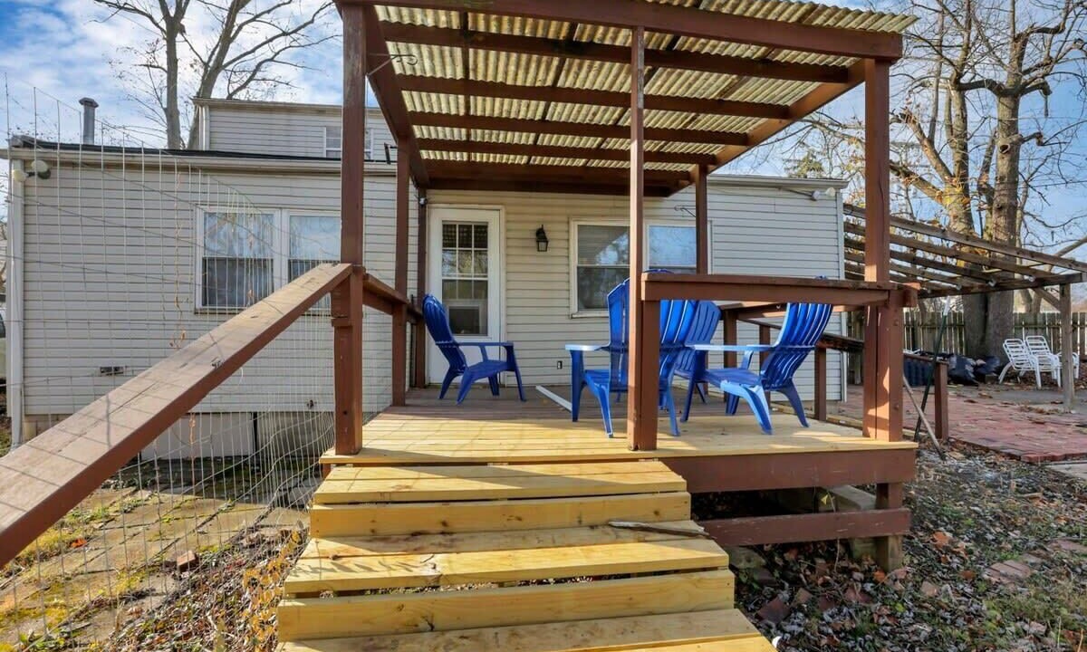 Photo of Outdoor in Lincoln Village