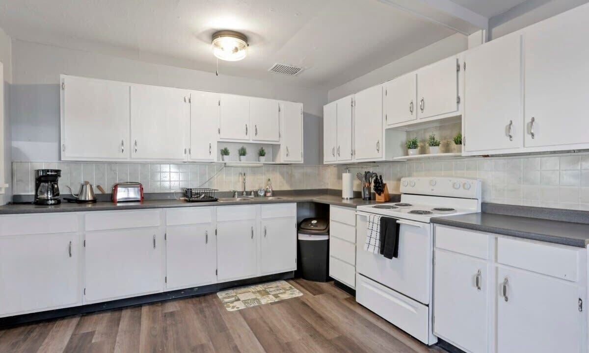 Photo of Kitchen in Lincoln Village
