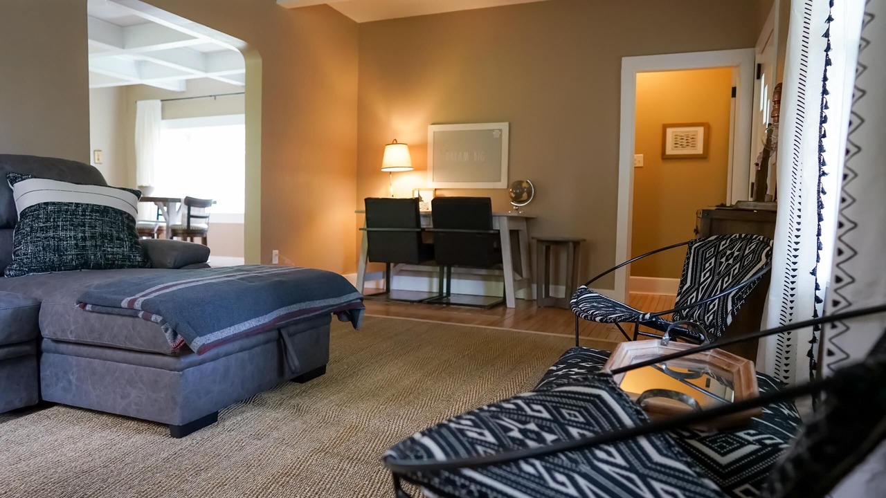 Photo of Livingroom in Harrison