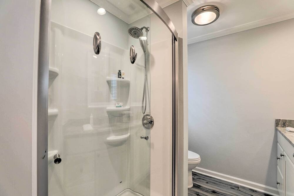 Photo of Bathroom in Russellville