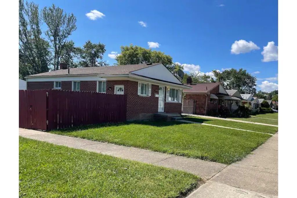 Photo of Outdoor in Westland