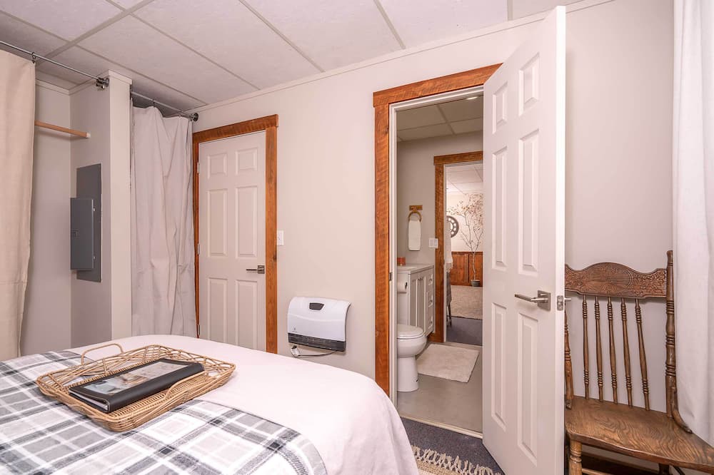 Photo of Bedroom in Noxon