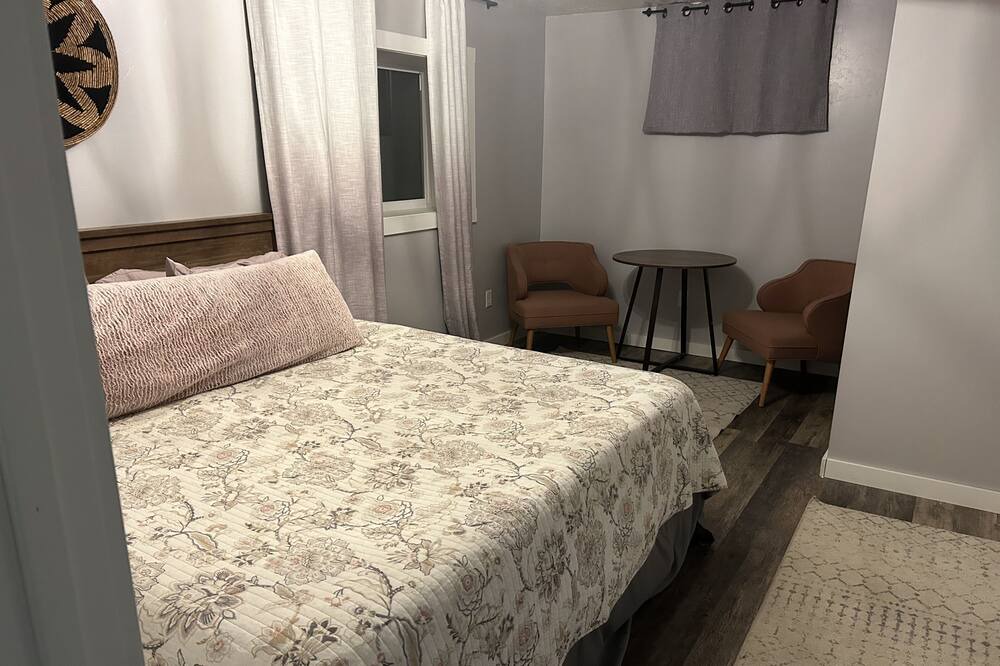 Photo of Bedroom in Riverfront