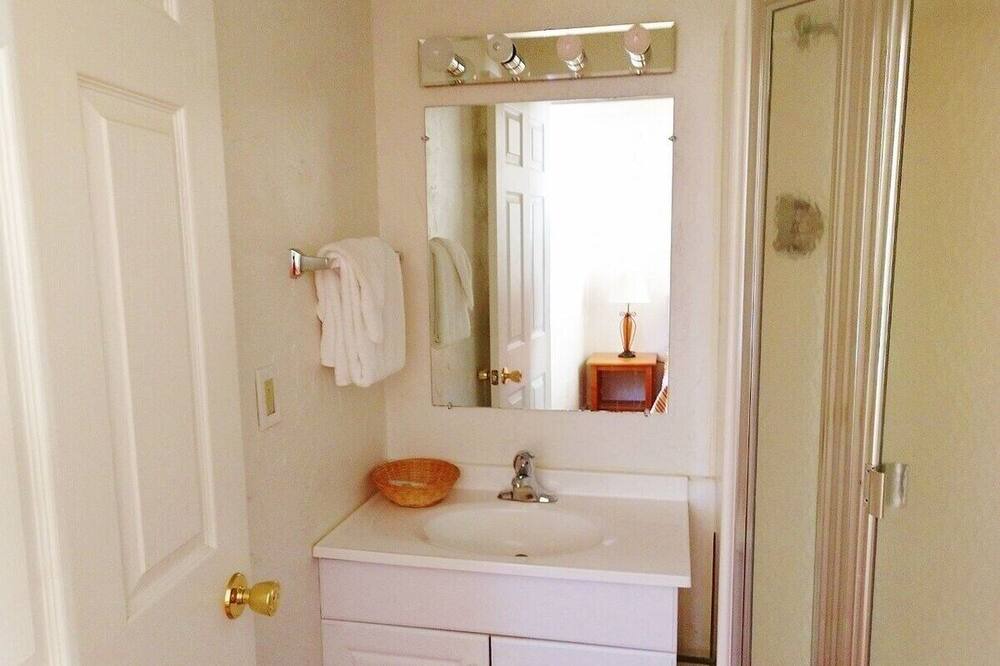 Photo of Bathroom in East Glacier Park Village