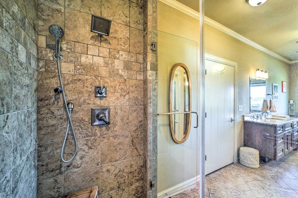 Photo of Bathroom in Sand Springs