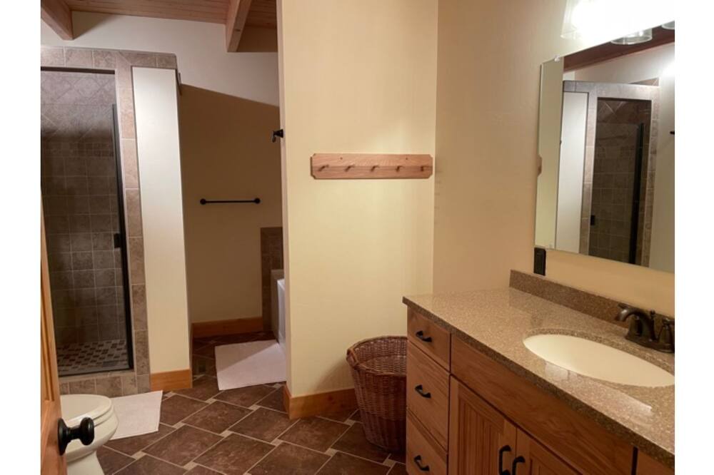 Photo of Bathroom in Lewistown