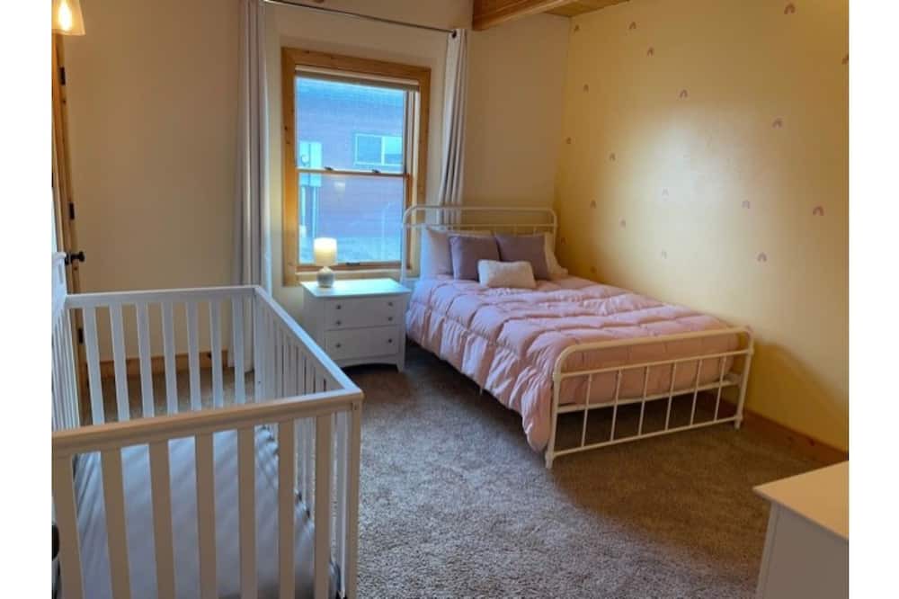 Photo of Bedroom in Lewistown