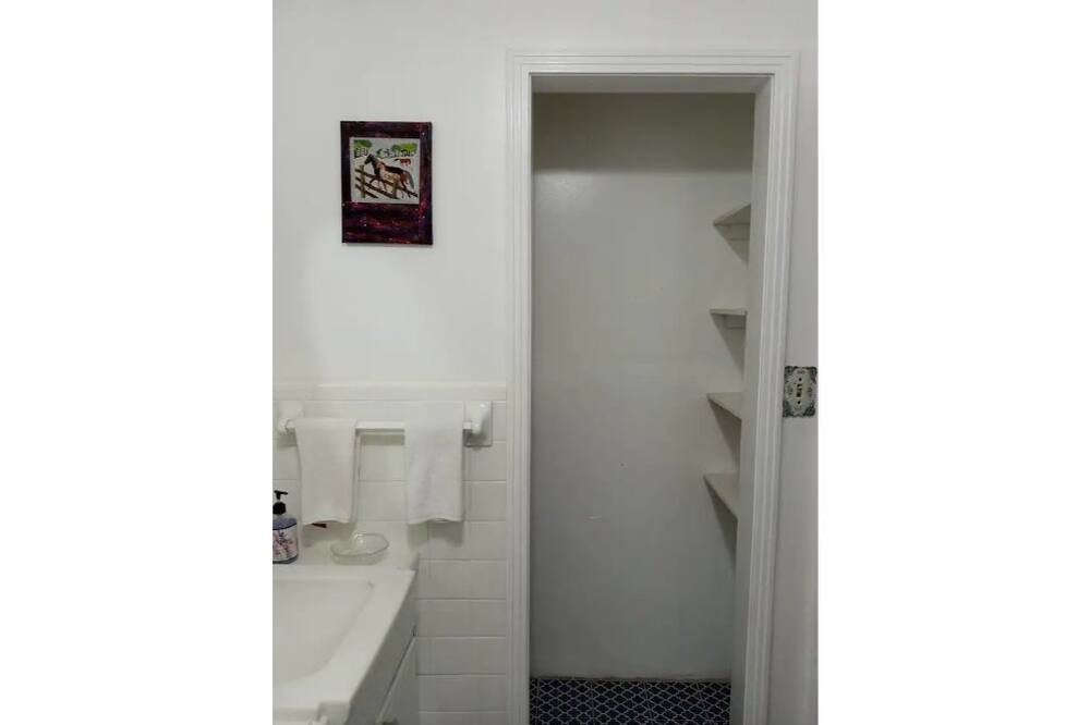 Photo of Bathroom in Michie