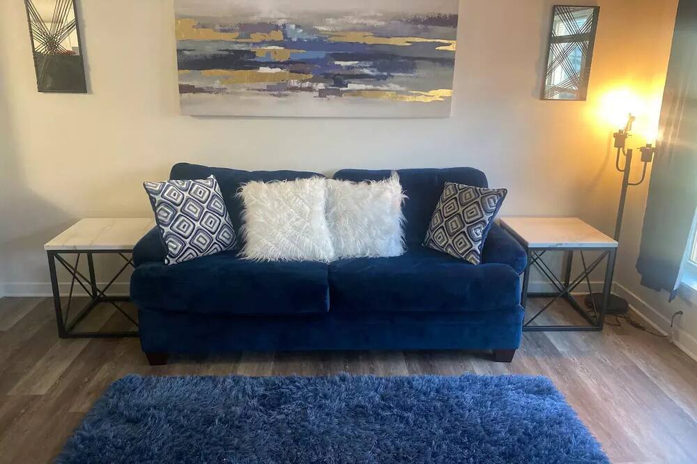 Photo of Livingroom in Wholesale District