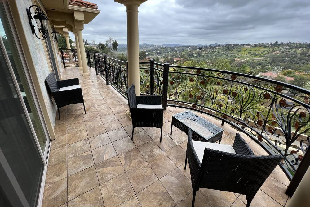 Photo of Outdoor in San Pasqual Valley