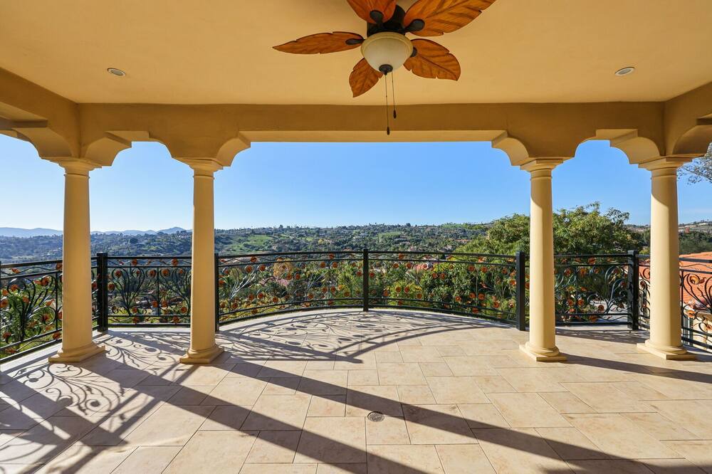 Photo of Patio Balcony in San Pasqual Valley