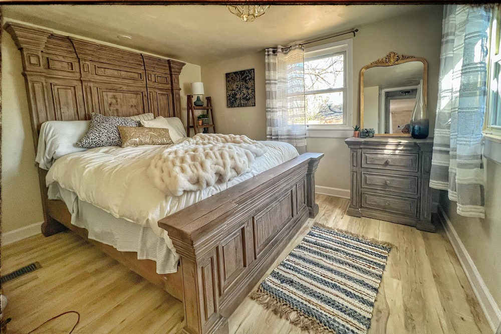 Photo of Bedroom in Lake Orion