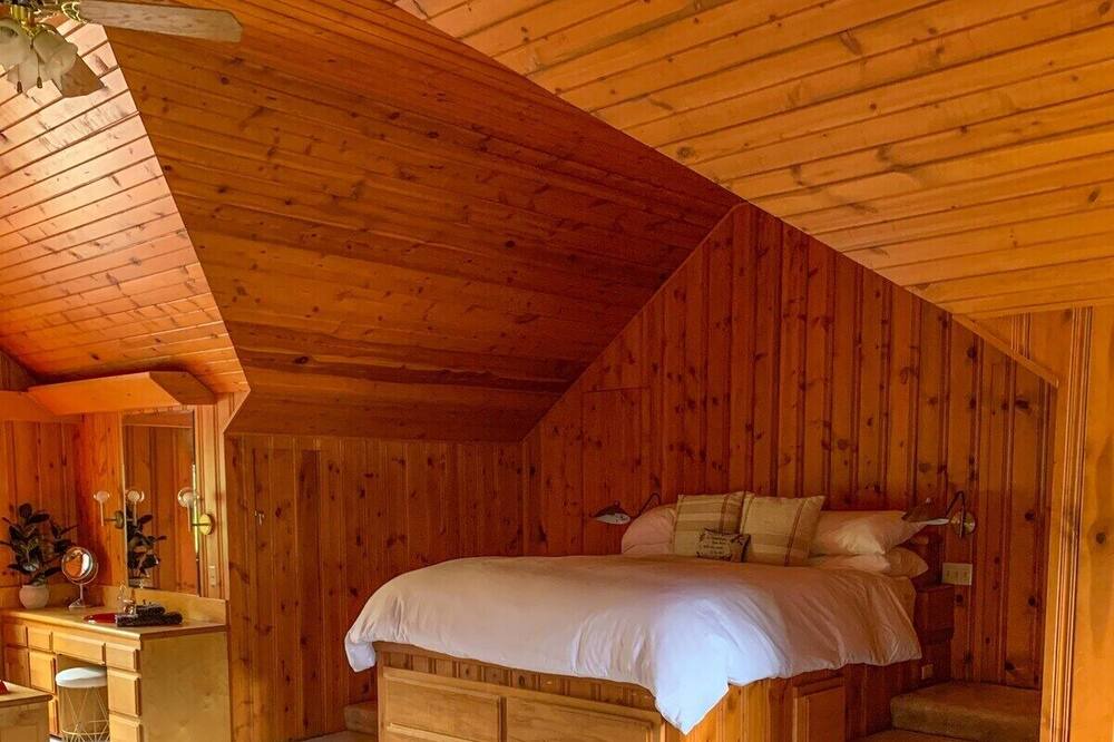 Photo of Bedroom in Hope