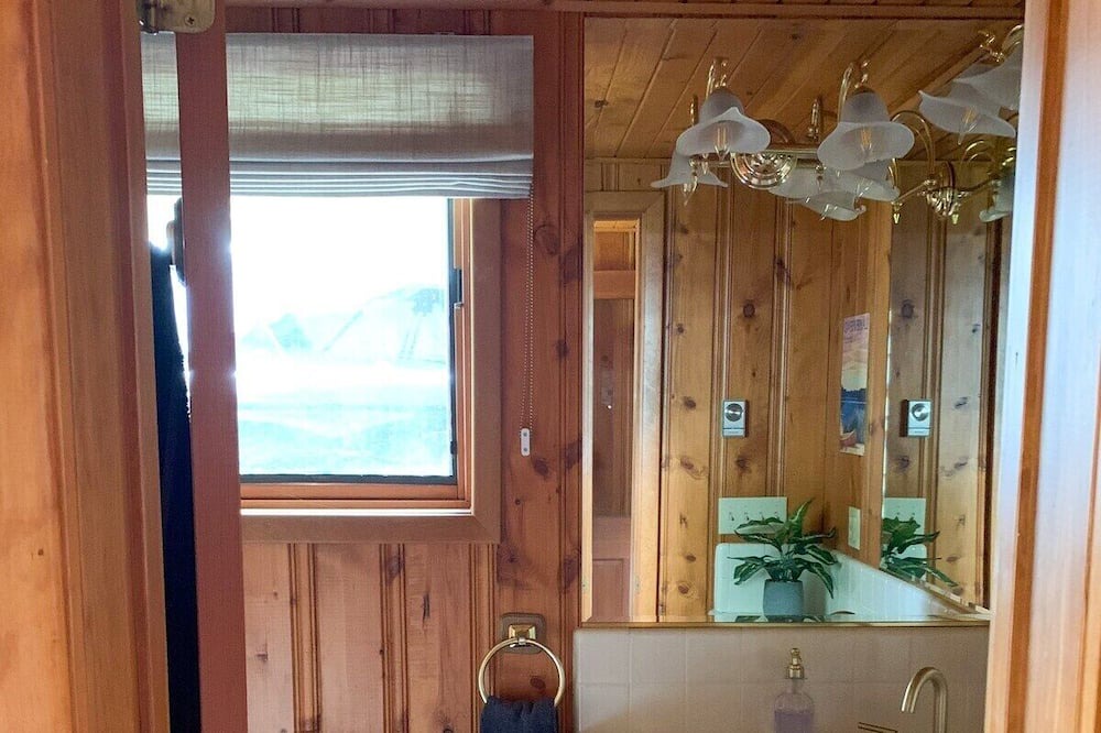 Photo of Bathroom in Hope