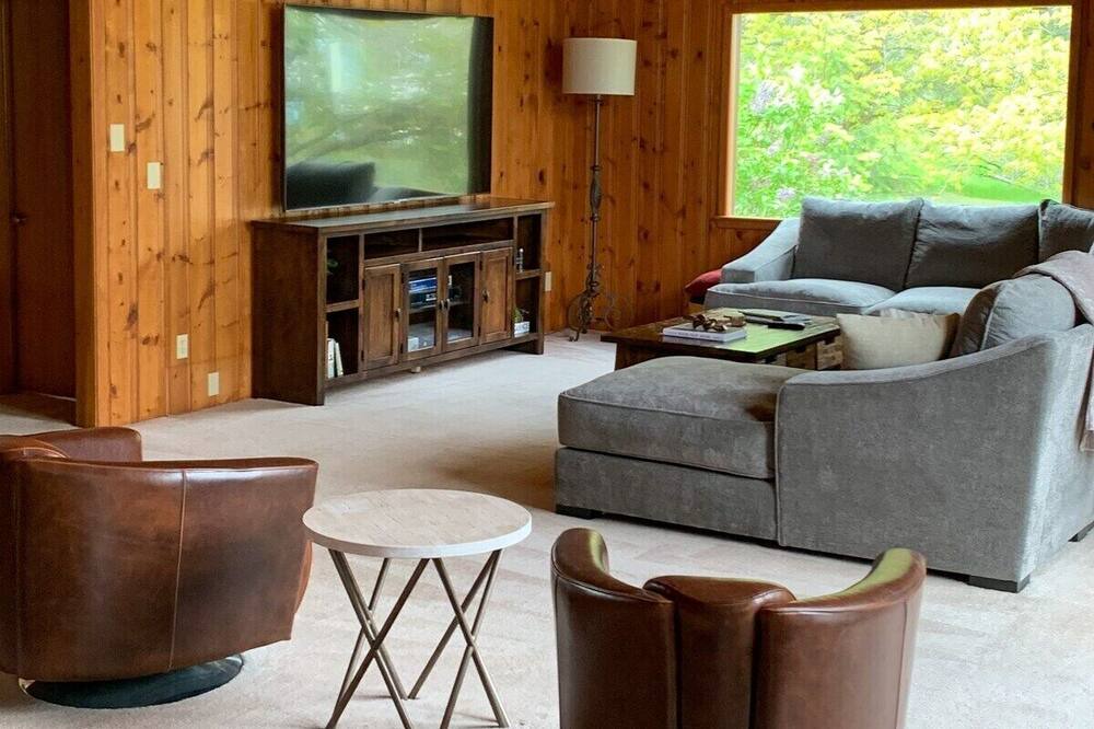 Photo of Livingroom in Hope