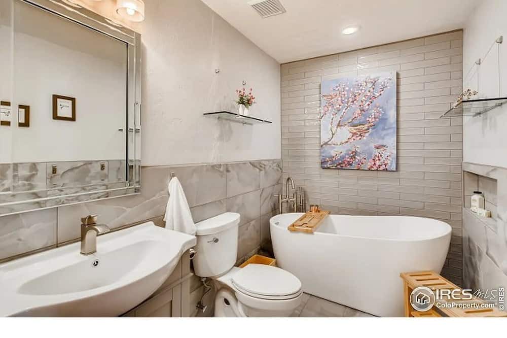 Photo of Bathroom in Crystal Lake
