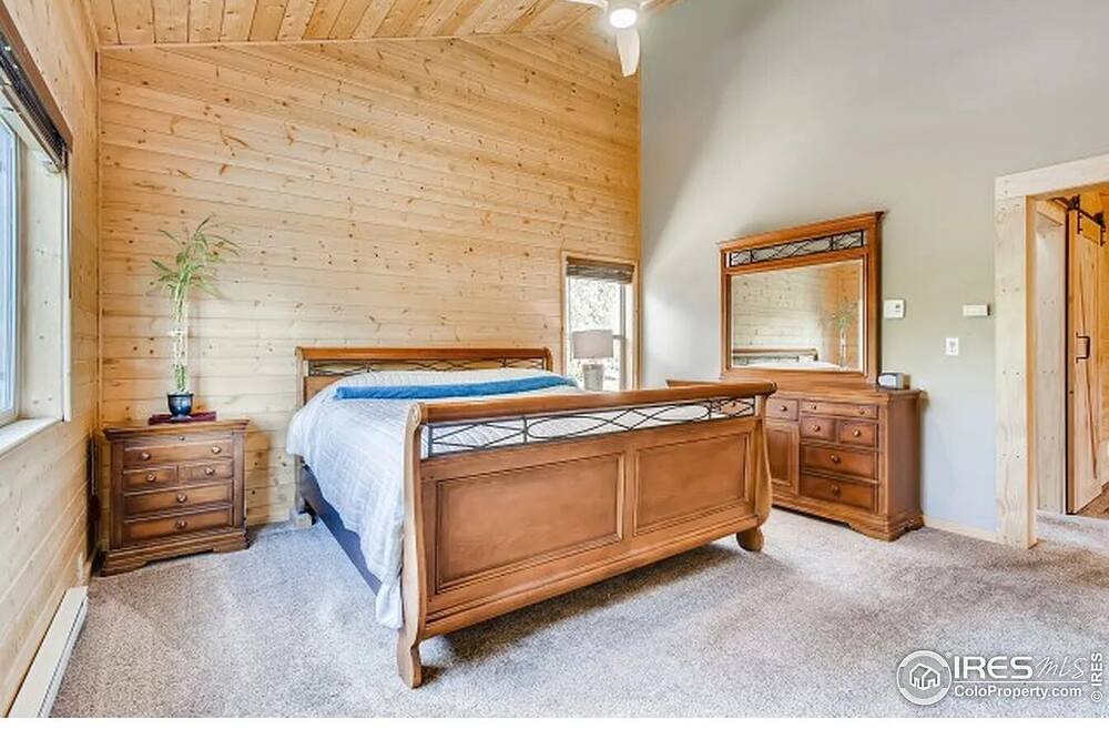 Photo of Bedroom in Crystal Lake