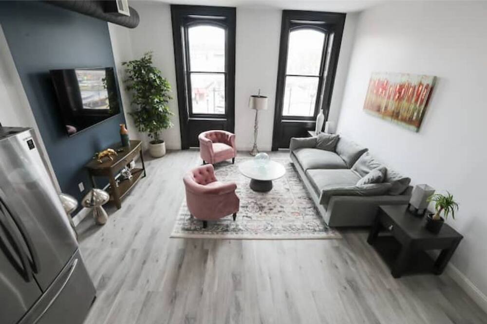 Photo of Livingroom in Downtown Historic District