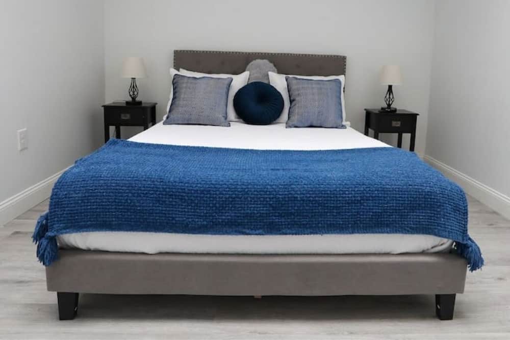 Photo of Bedroom in Downtown Historic District
