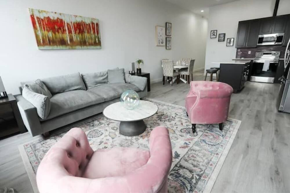 Photo of Livingroom in Downtown Historic District