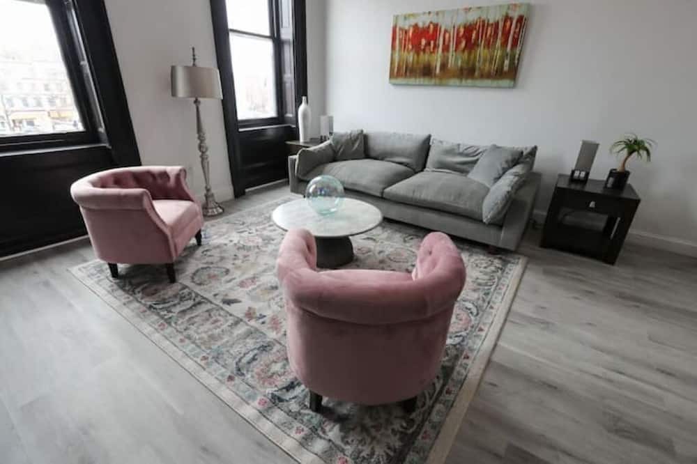 Photo of Livingroom in Downtown Historic District