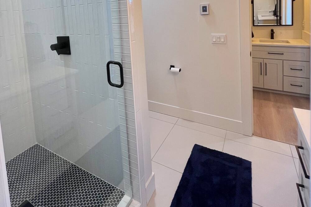 Photo of Bathroom in Sandpoint