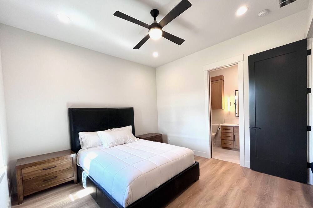 Photo of Bedroom in Sandpoint