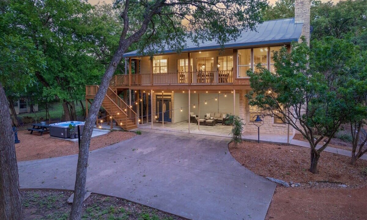 Photo of Outdoor in Stonewall