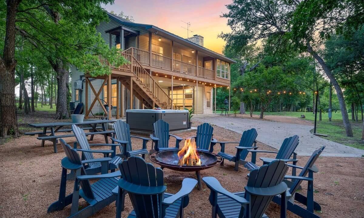 Photo of Outdoor in Stonewall