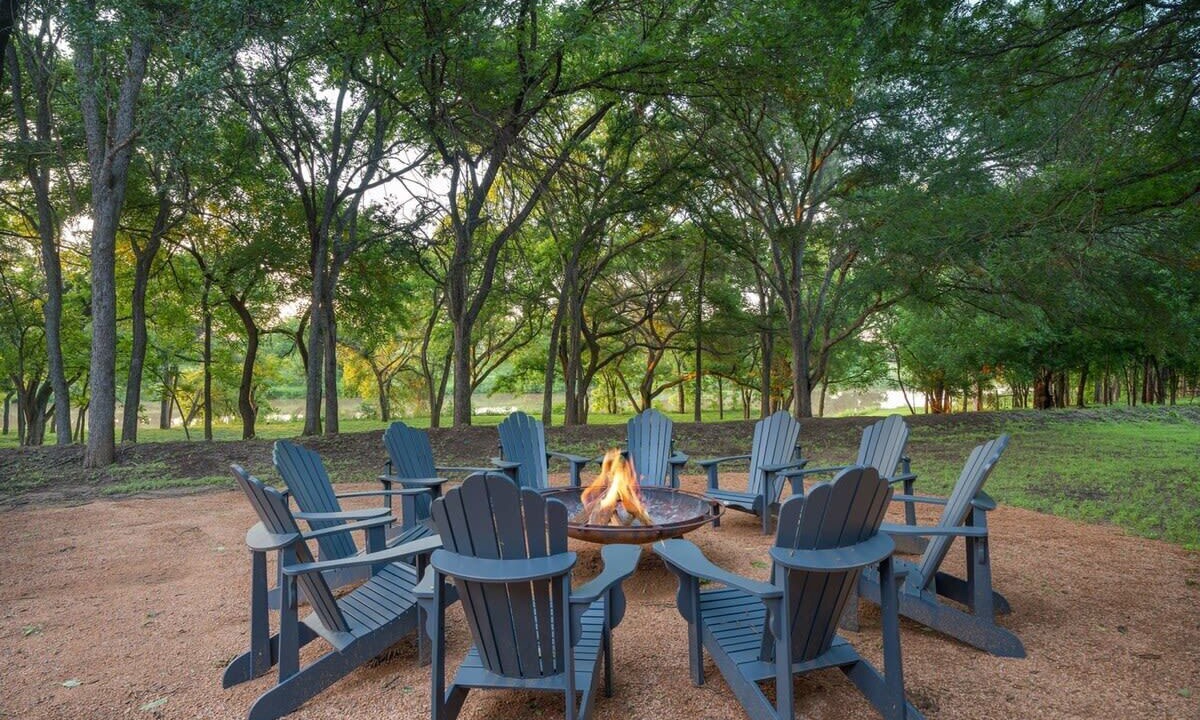 Photo of Outdoor in Stonewall