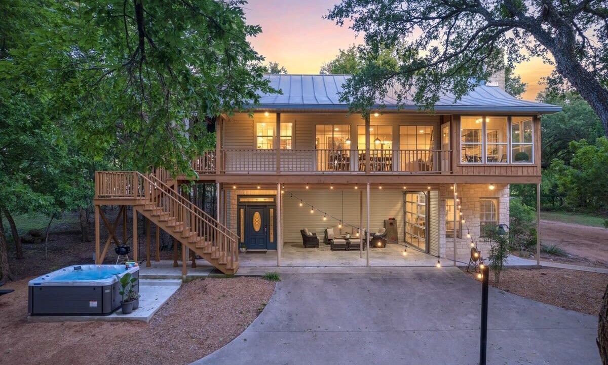 Photo of Outdoor in Stonewall