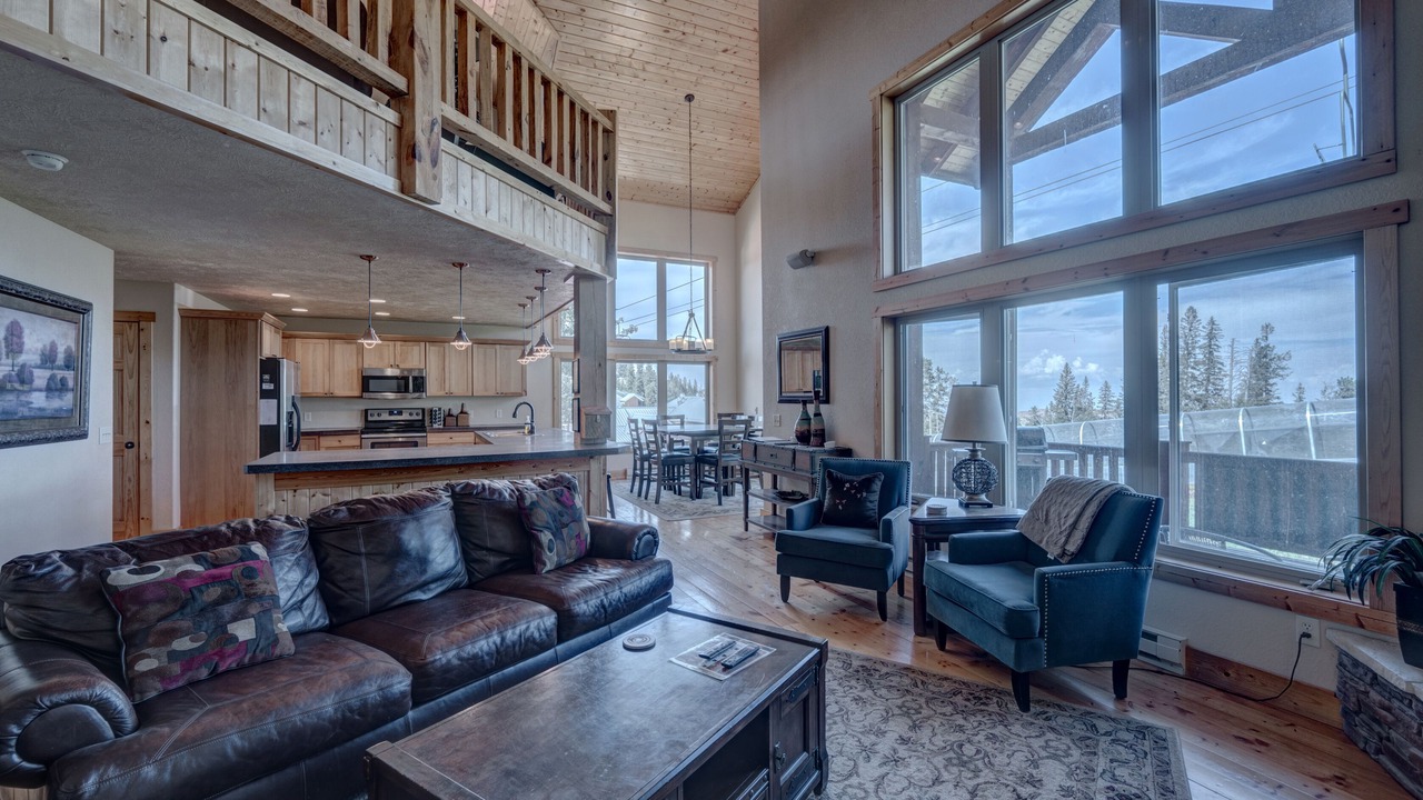 Photo of Livingroom in Lead