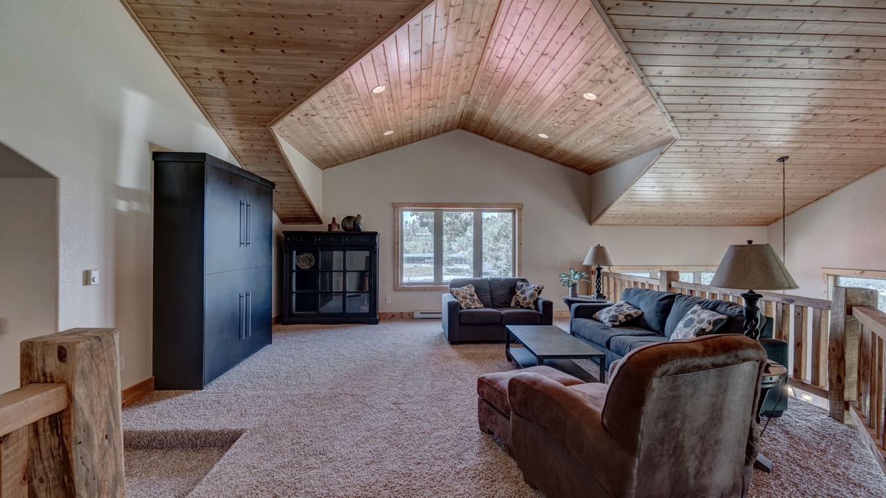 Photo of Livingroom in Lead