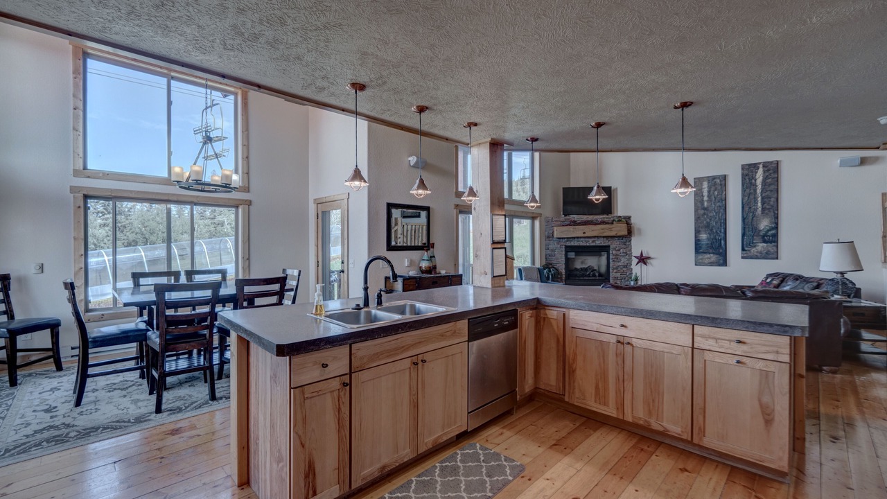 Photo of Kitchen in Lead