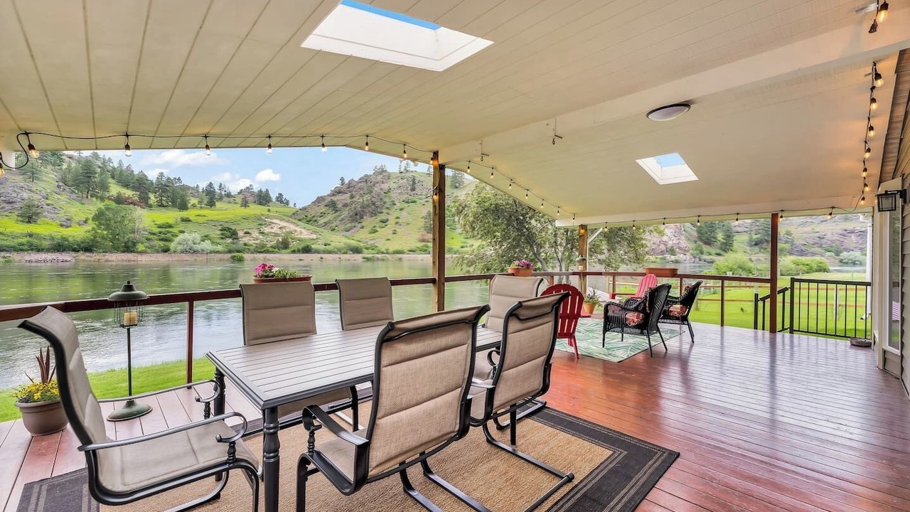 Photo of Patio Balcony in Cascade