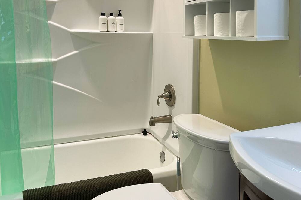 Photo of Bathroom in Riverfront