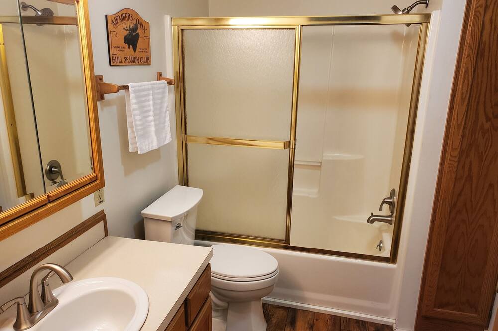 Photo of Bathroom in Pinedale