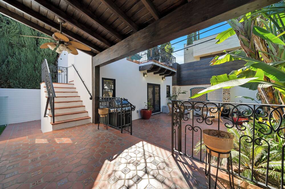 Photo of Outdoor in Beverly Grove