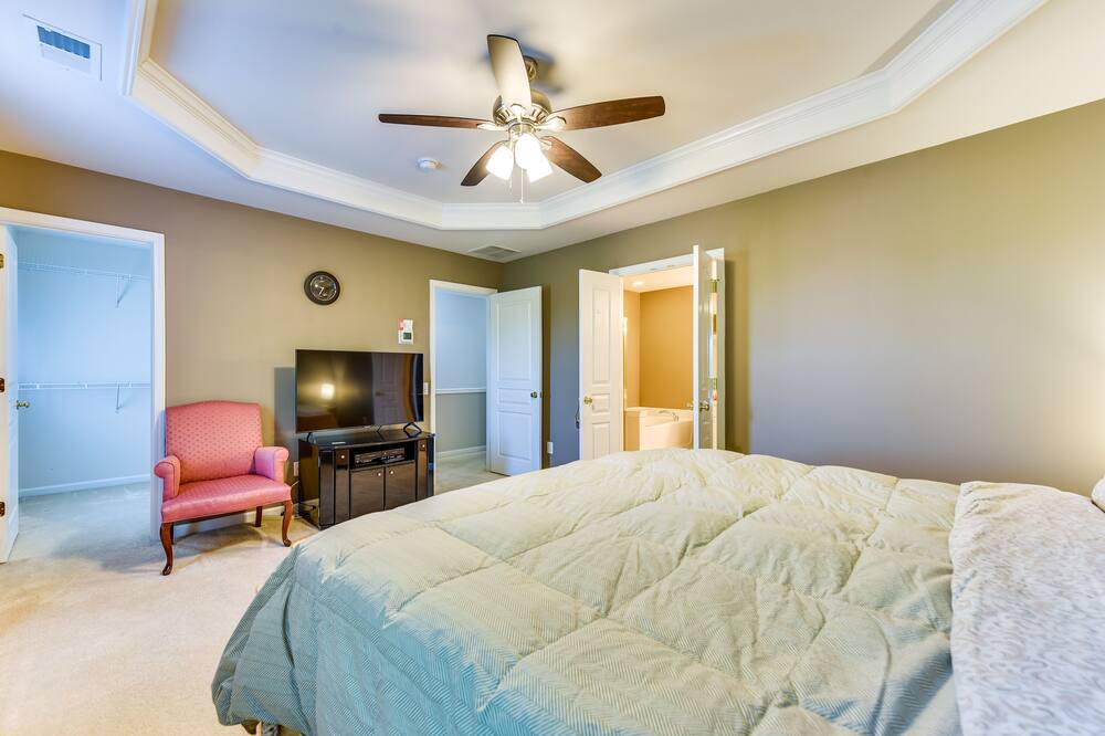 Photo of Bedroom in Ballantyne