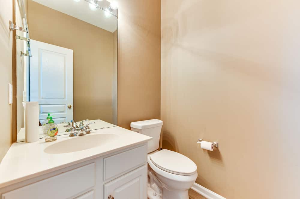 Photo of Bathroom in Ballantyne