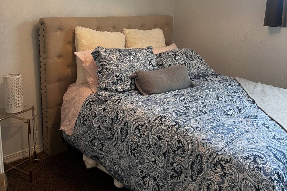 Photo of Bedroom in Orchard Homes