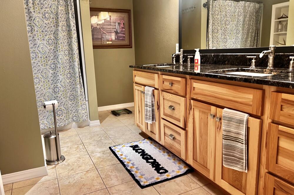 Photo of Bathroom in Orchard Homes