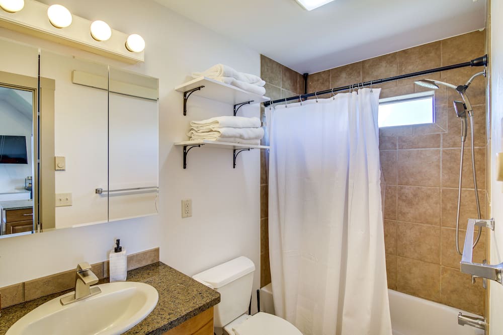 Photo of Bathroom in Valley West